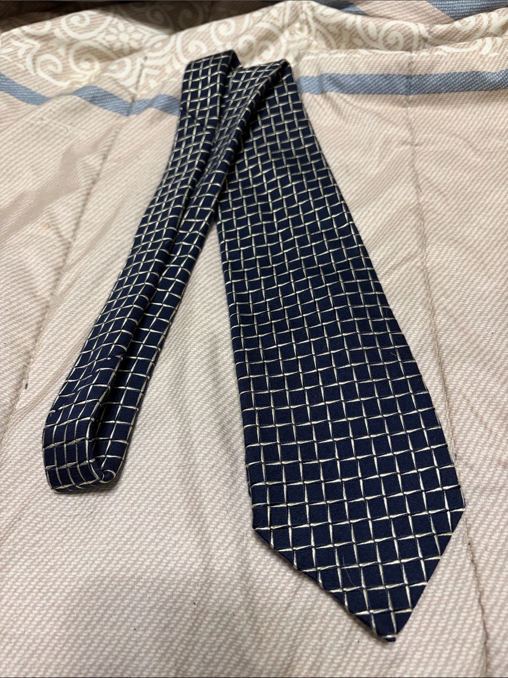 Ermenegildo Zegno Silk Navy Checkered Like New Tie - Picture 2 of 6